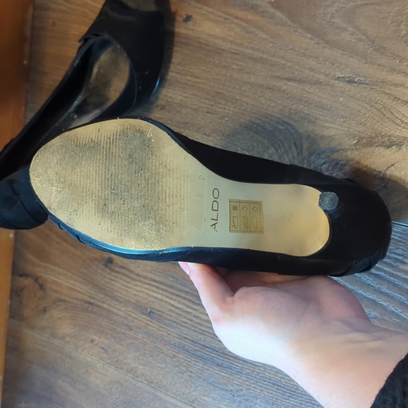 Open toe heals - Picture 3 of 3